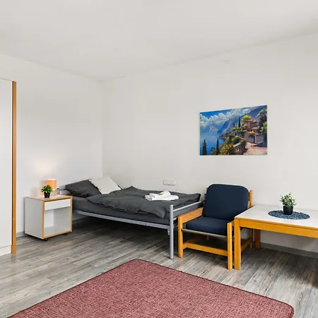 Guermache - Monteurwohnung Fuer Gruppen Bis 8 Personen Appartamento *